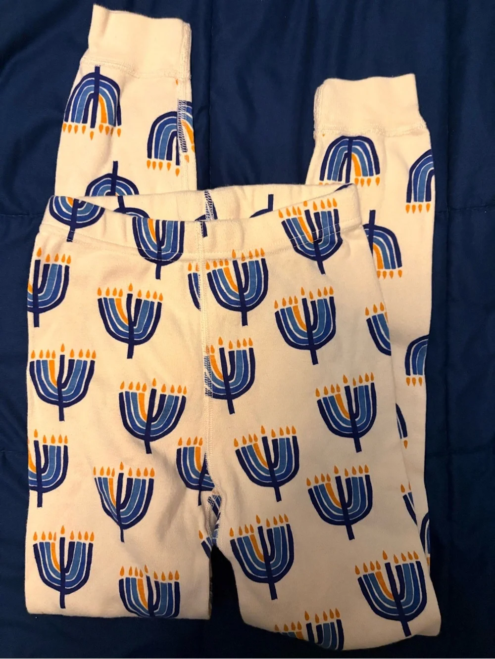 Hanna Andersson Cream Pajama Set with Blue and Yellow Menorah Print